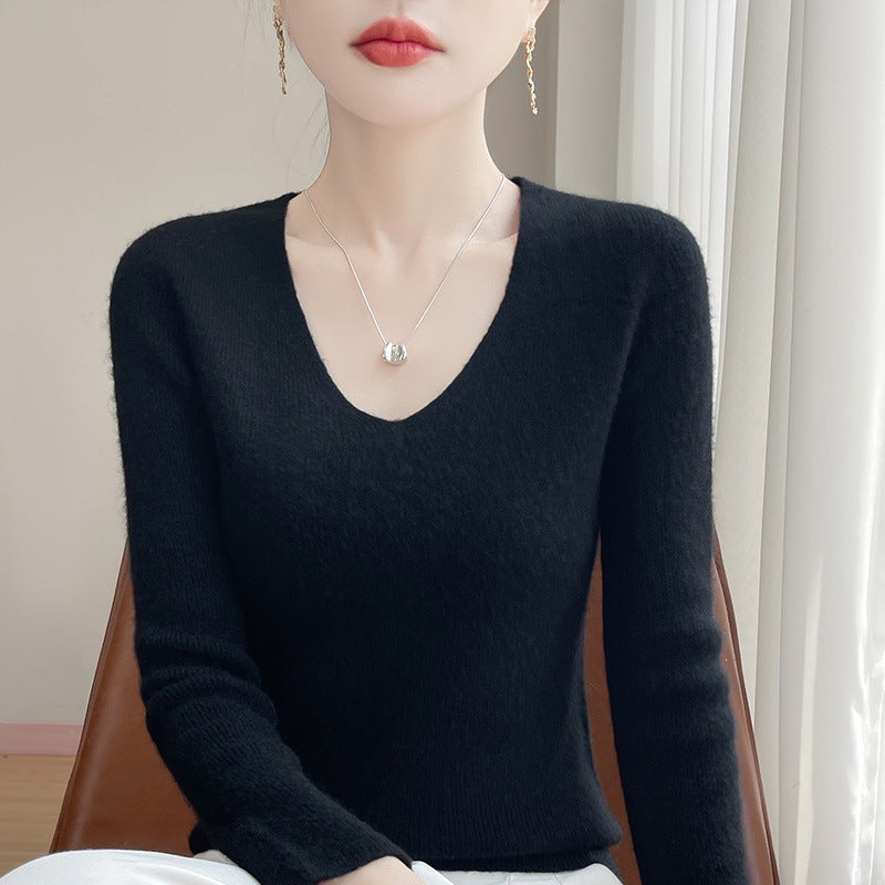 Damen Schmal geschnittener V‑Ausschnitt-Feinstrickpullover mit feiner Rippenstruktur und weicher Haptik Echoarchiv
