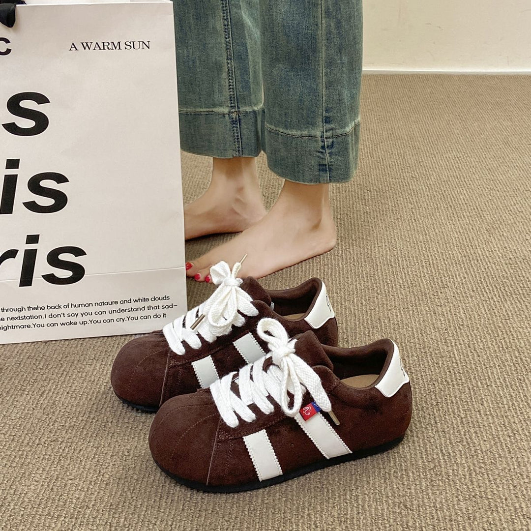 Damen Sneakers aus hochwertigem Wildleder mit sportlicher Silhouette Echo Archiv
