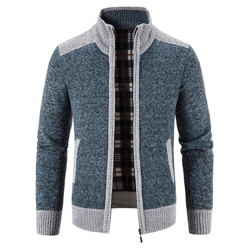 Herren Strickjacke mit hohem Kragen und eleganten Details Echoarchiv
