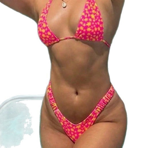 Damen Triangel-Bikini mit hohem Beinausschnitt und verspieltem Blumenmuster Echo Archiv