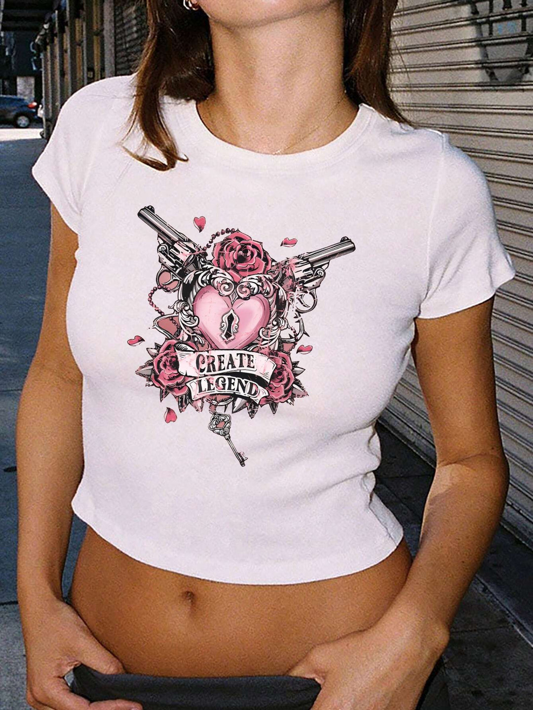Damen Crop-Top mit auffälligem Schriftzug Echo Archiv
