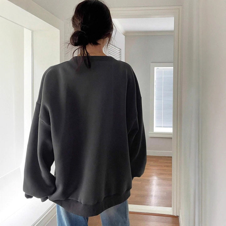 Damen Oversized Sweatcardigan mit Knopfleiste, aufgesetzten Taschen und überschnittener Schulter – Avérine