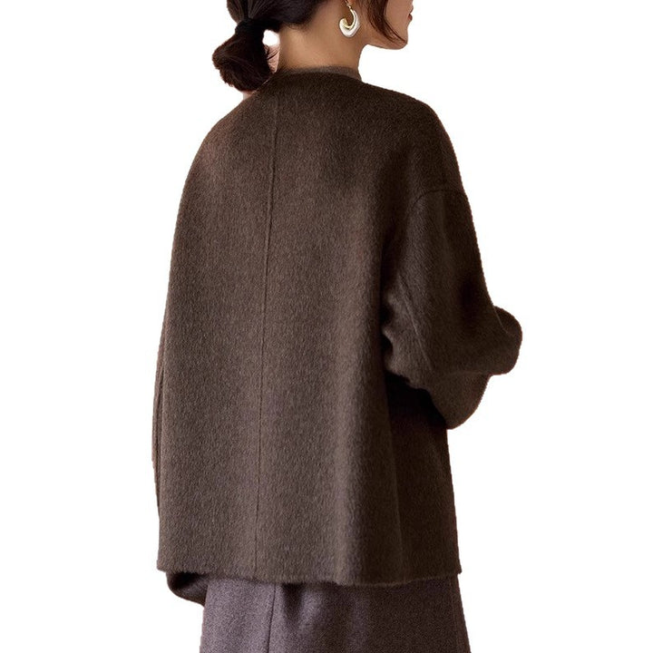 Damen Modische und elegante Strickjacke Echoarchiv