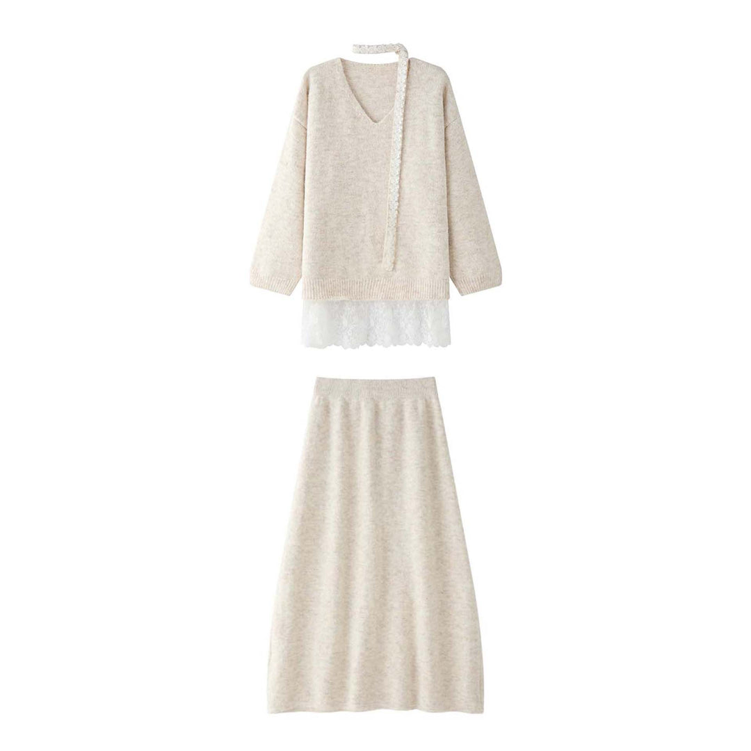 Damen Langer Flauschiger V‑Ausschnitt Mohair‑Optik Pullover mit Spitzenbesatz Echoarchiv