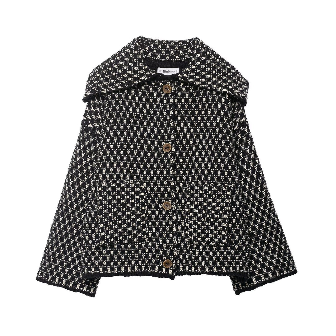 Damen nan kastige Bouclé-Tweedjacke mit großem Umlegekragen, aufgesetzten Taschen und dekorativen Holzknöpfen Echo Archiv