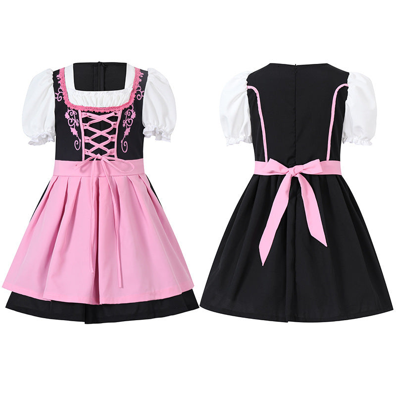 Damen nan trachtiges Dirndlkleid mit geschnürtem Mieder, Puffärmeln und abnehmbarer Schürze Echo Archiv