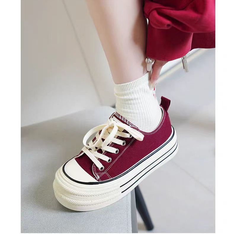 Damen Plateau Sneakers mit modischem Design und strapazierfähigem Obermaterial Echo Archiv
