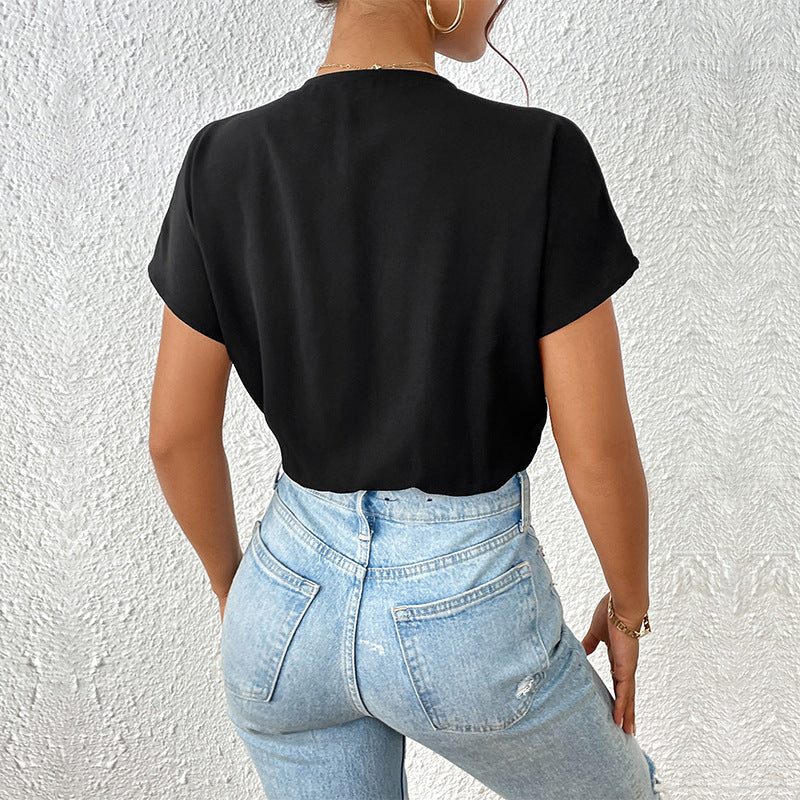 Damen Body mit eleganter Wickeloptik und kurzen Ärmeln Echoarchiv