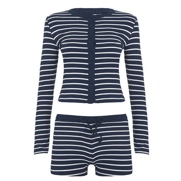Damen nan gestreiftes Ripp-Lounge-Set mit knöpfbarem Langarm-Top und taillenhohen Shorts Echo Archiv