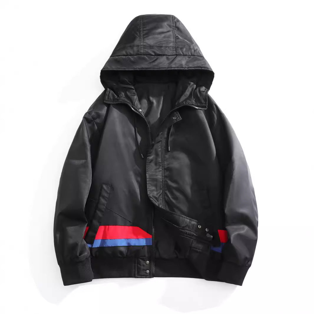 Herren Kapuzen-Bomberjacke im urbanen Retro‑Look mit Kontraststreifen, windabweisender Außenlage und Rippbündchen Echo Archiv