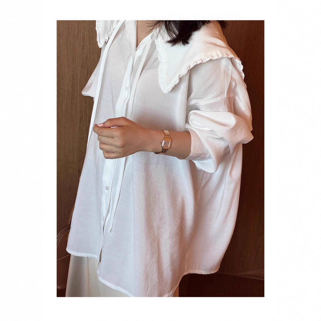 Damen Oversize-Hemdbluse mit großem Rüschenkragen und Krempelärmeln Echoarchiv