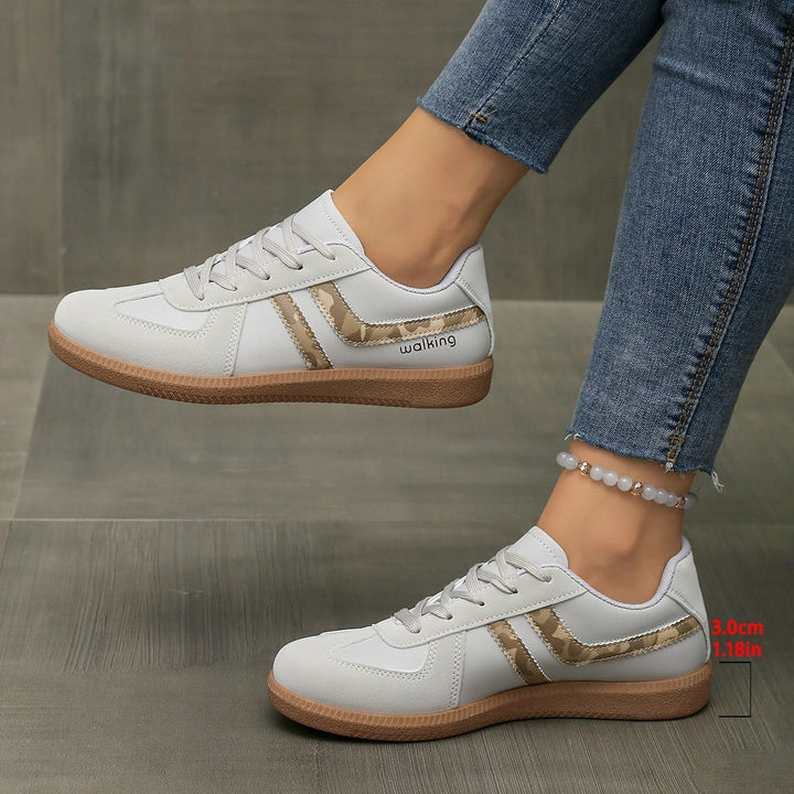 Damen Retro-Sneaker mit Gummisohle, leichtem Textilfutter und Komfortfußbett – Névara