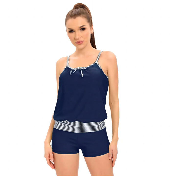 Damen Tankini-Set mit lässigem Oberteil und sportlichen Shorts Echo Archiv