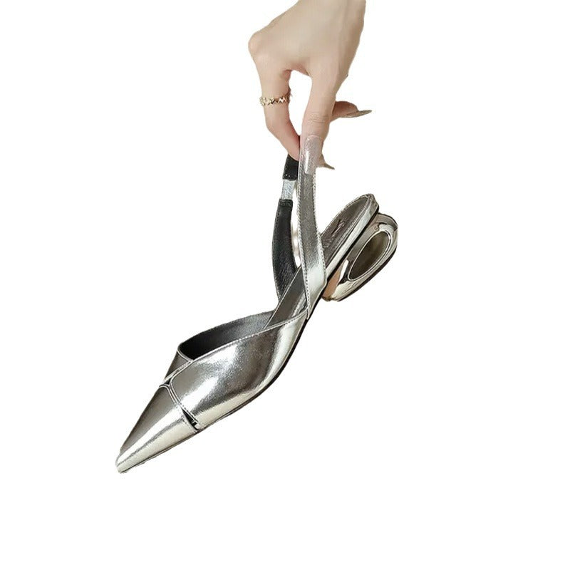 Damen Slingback-Ballerina aus Lackleder mit spitzer Kappe und skulpturellem Absatz – Lioré