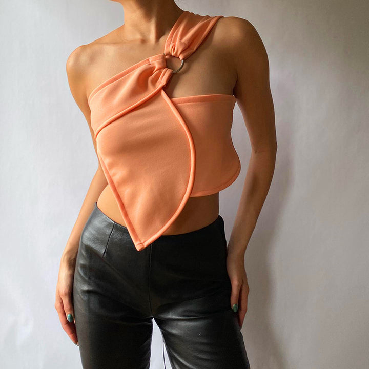 Damen asymmetrisches Trägershirt mit elegantem Ringdetail Echo Archiv
