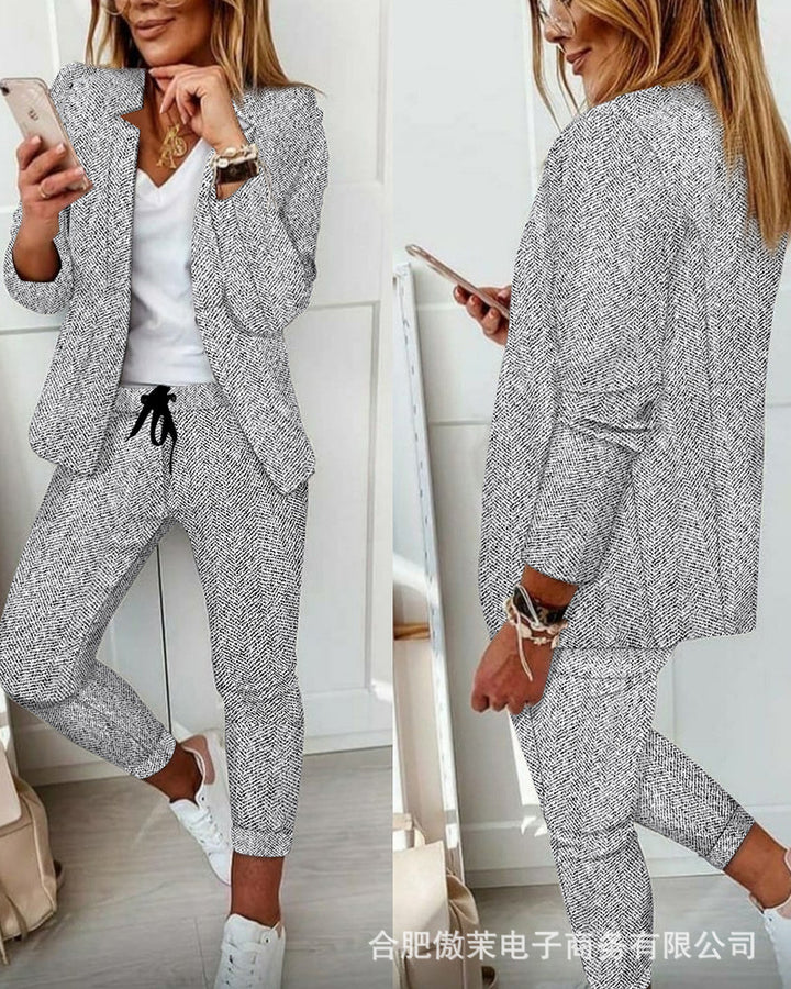 Damen Casual-Tailoring Zweiteiler mit strukturiertem Longblazer und Kordel-Jogpant – Valéne