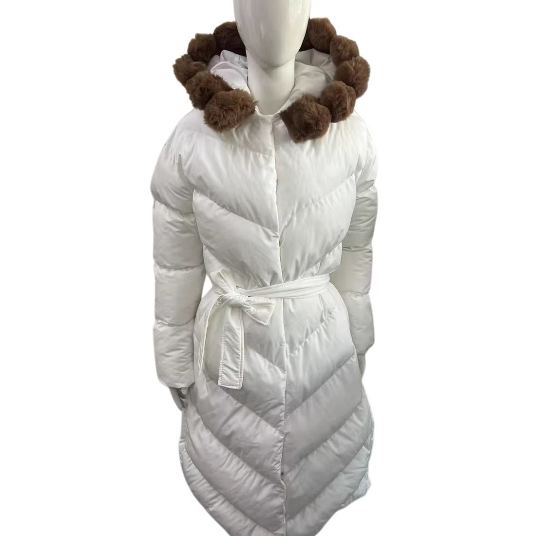 Damen Modische Daunenjacke mit hochabschließendem Kragen – Célinea