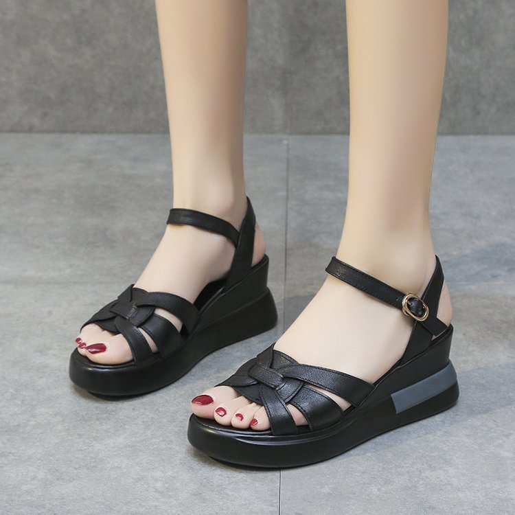 Damen nan Plateau-Sandalen mit geflochtenem Vorderblatt, verstellbarem Knöchelriemen und viskoelastischem Fußbett Echo Archiv