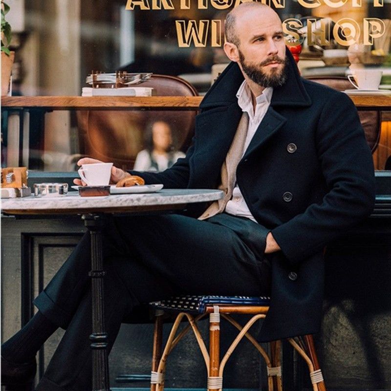 Herren eleganter und stilsicherer Peacoat mit doppelter Knopfreihe Echoarchiv
