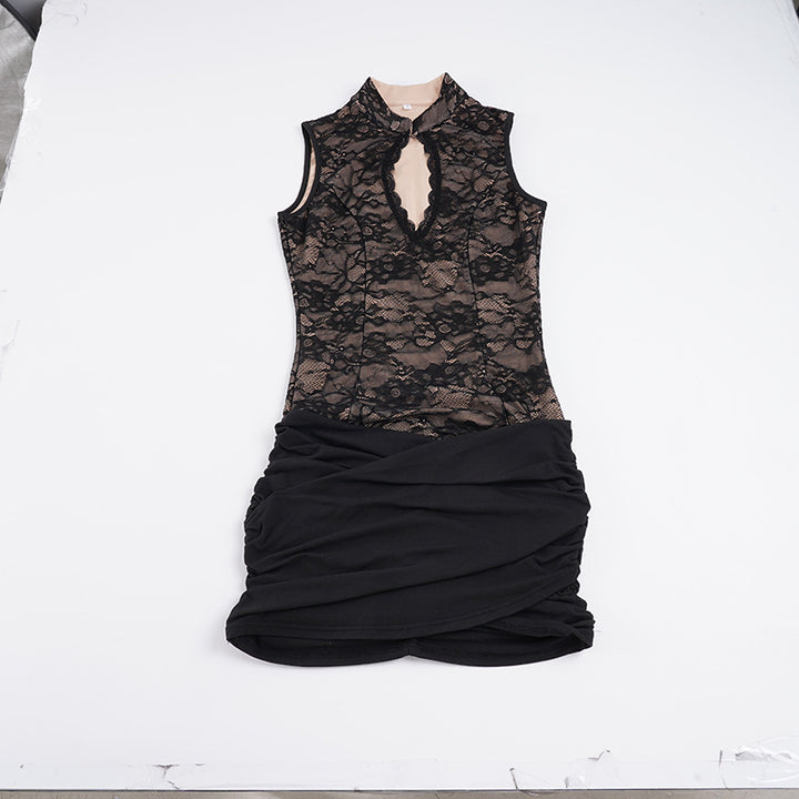Damen figurbetontes Spitzenkleid mit Rüsche und tiefem Ausschnitt Echo Archiv