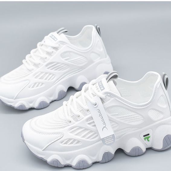 Damen Lauf-Sneaker mit atmungsaktiver Oberflächenstruktur und dämpfender Sohle Echo Archiv