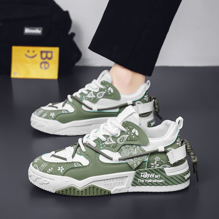 Damen Modische Sneakers im grafischen Design Echo Archiv