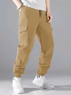 Herren Technische Cargo-Jogginghose im Utility‑Stil mit Klappentaschen & elastischen Knöchelbündchen Echo Archiv