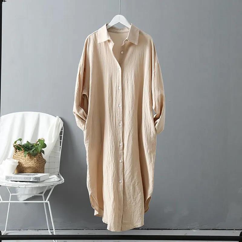 Damen oversized Blusenhemd in lässigem Schnitt mit Knopfleiste Echoarchiv