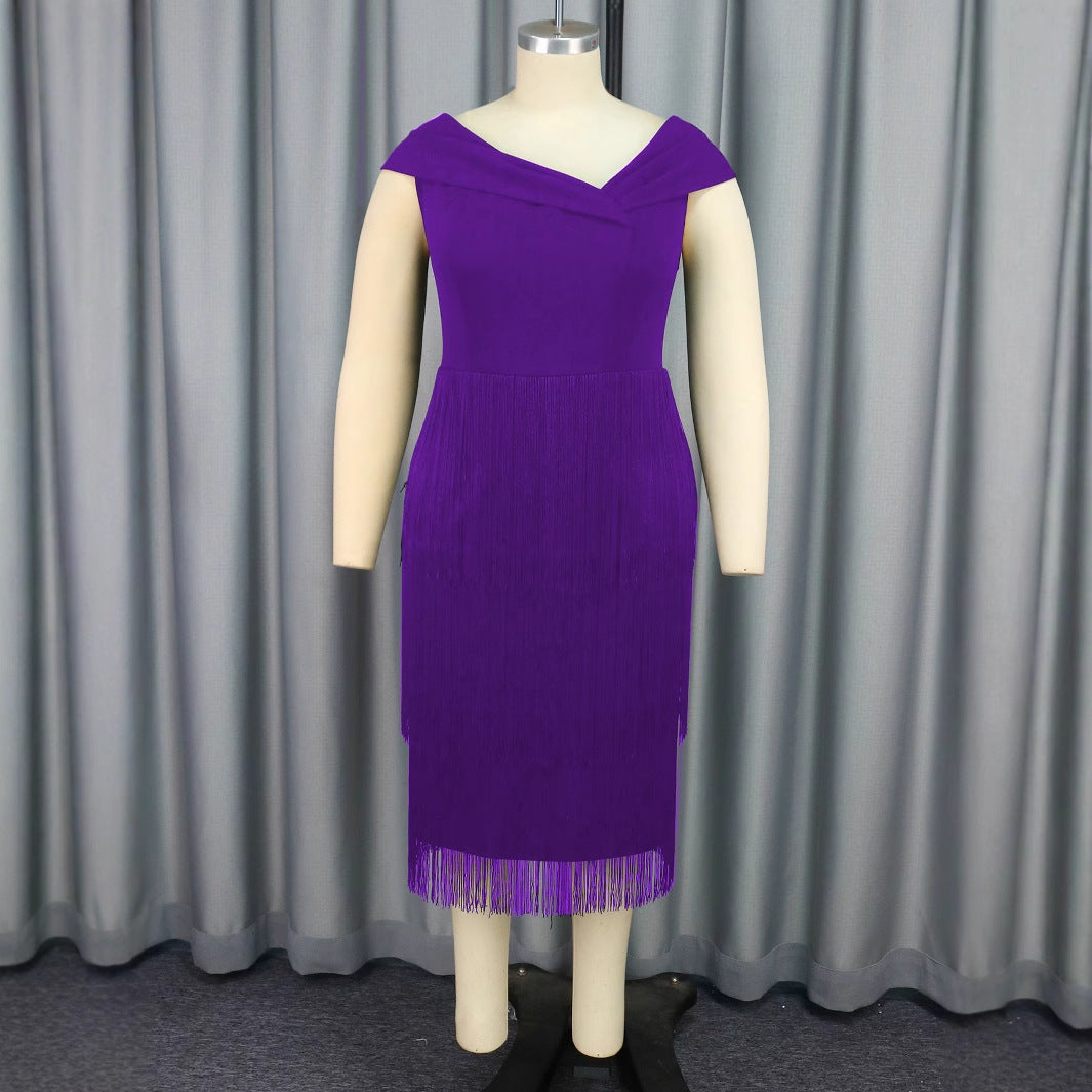 Damen Glamouröses Fransen-Kleid mit elegantem V-Ausschnitt Echo Archiv