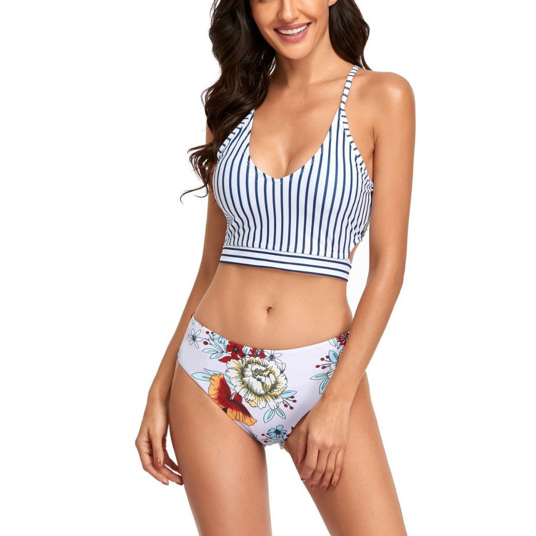 Damen Strand-Bikini mit modischem Crop-Top und floralem Höschen Echo Archiv