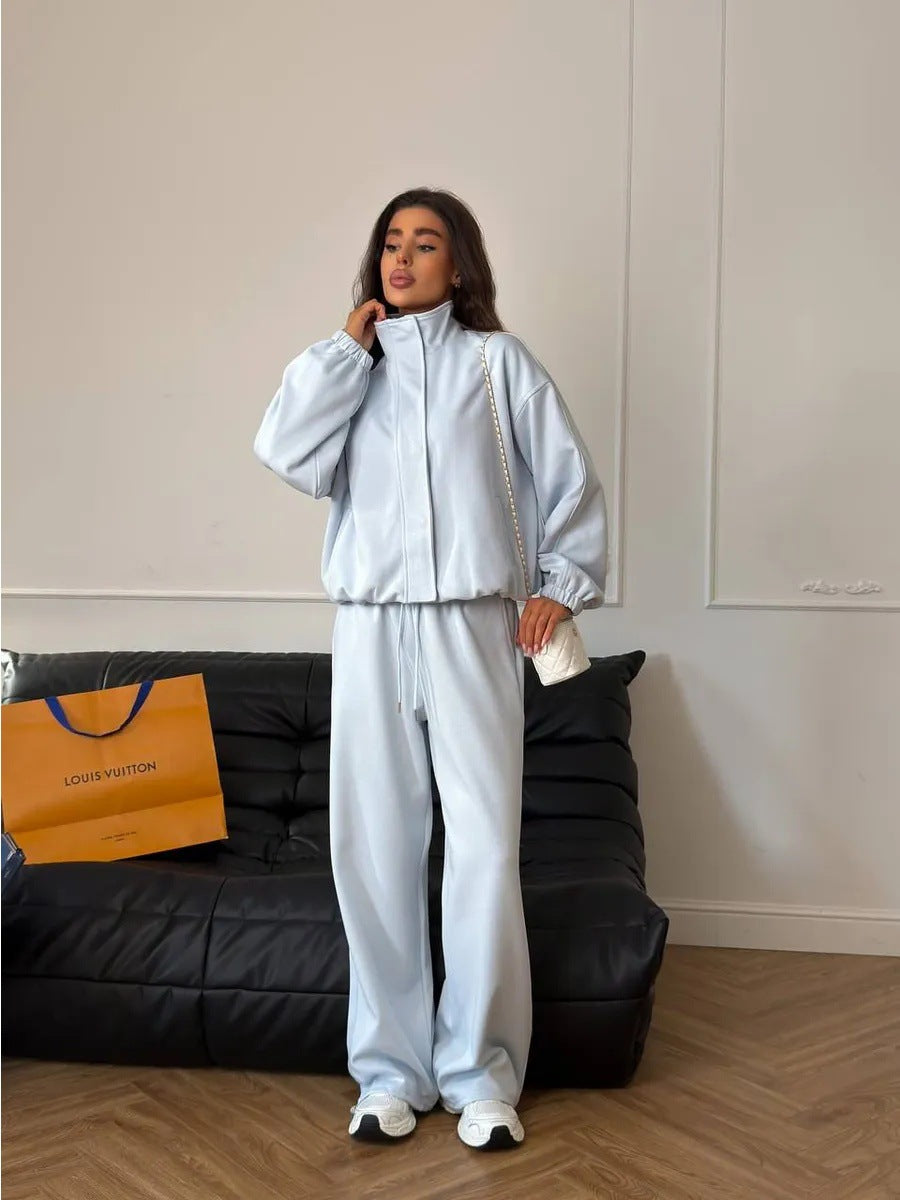 Damen gekürztes Reißverschluss-Hoodie mit Stehkragen und hochgeschnittener Kordel-Jogginghose – Auréline