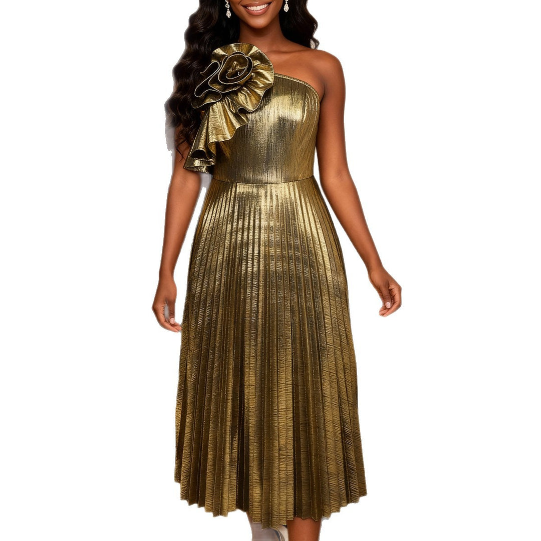 Damen glamouröses Abendkleid mit asymmetrischem Design und dekorativem Rüschendetail Echo Archiv