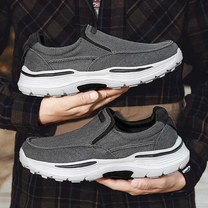 Herren leichte Slip-On Komfortfreizeitsneaker mit atmungsaktivem Canvas und stoßdämpfender Plateausohle – Tavélo