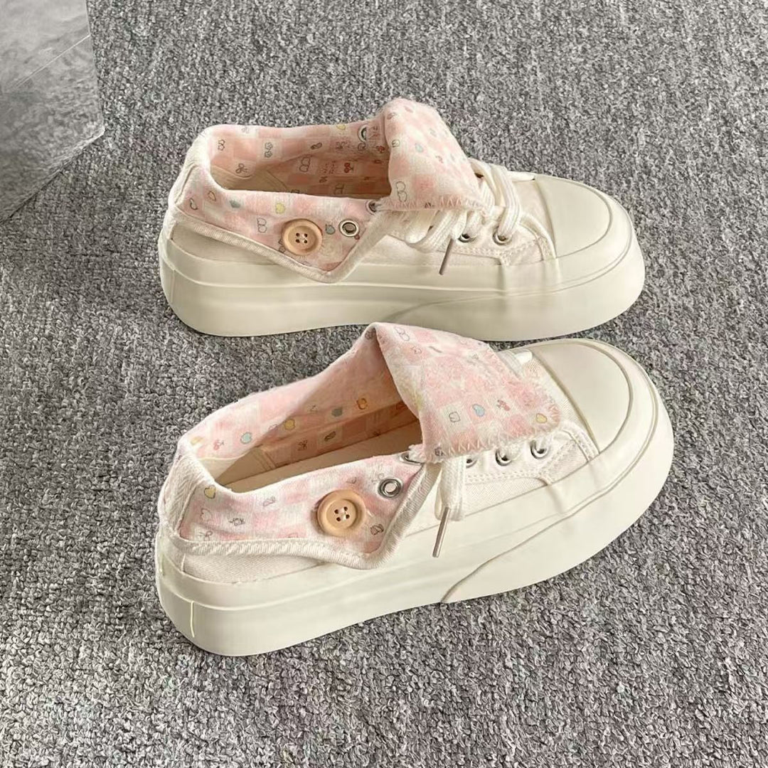 Damen Sneakers mit modischer Knopf-Details und innovativer Gummisohle Echo Archiv