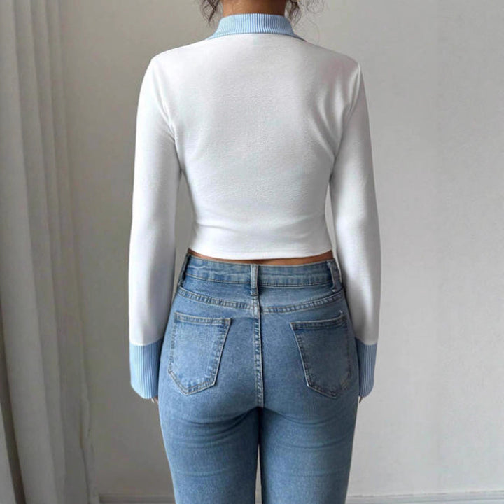Damen Kurzgeschnittene Feinstrick‑Hemdjacke mit Kontrastkragen und Umschlagmanschetten – Avérine