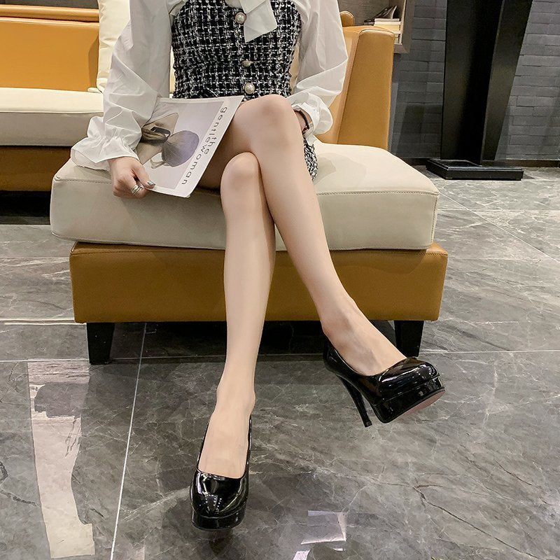 Damen nan Plateau-Pumps mit glänzendem Lack und hohem Stilettoabsatz Echo Archiv