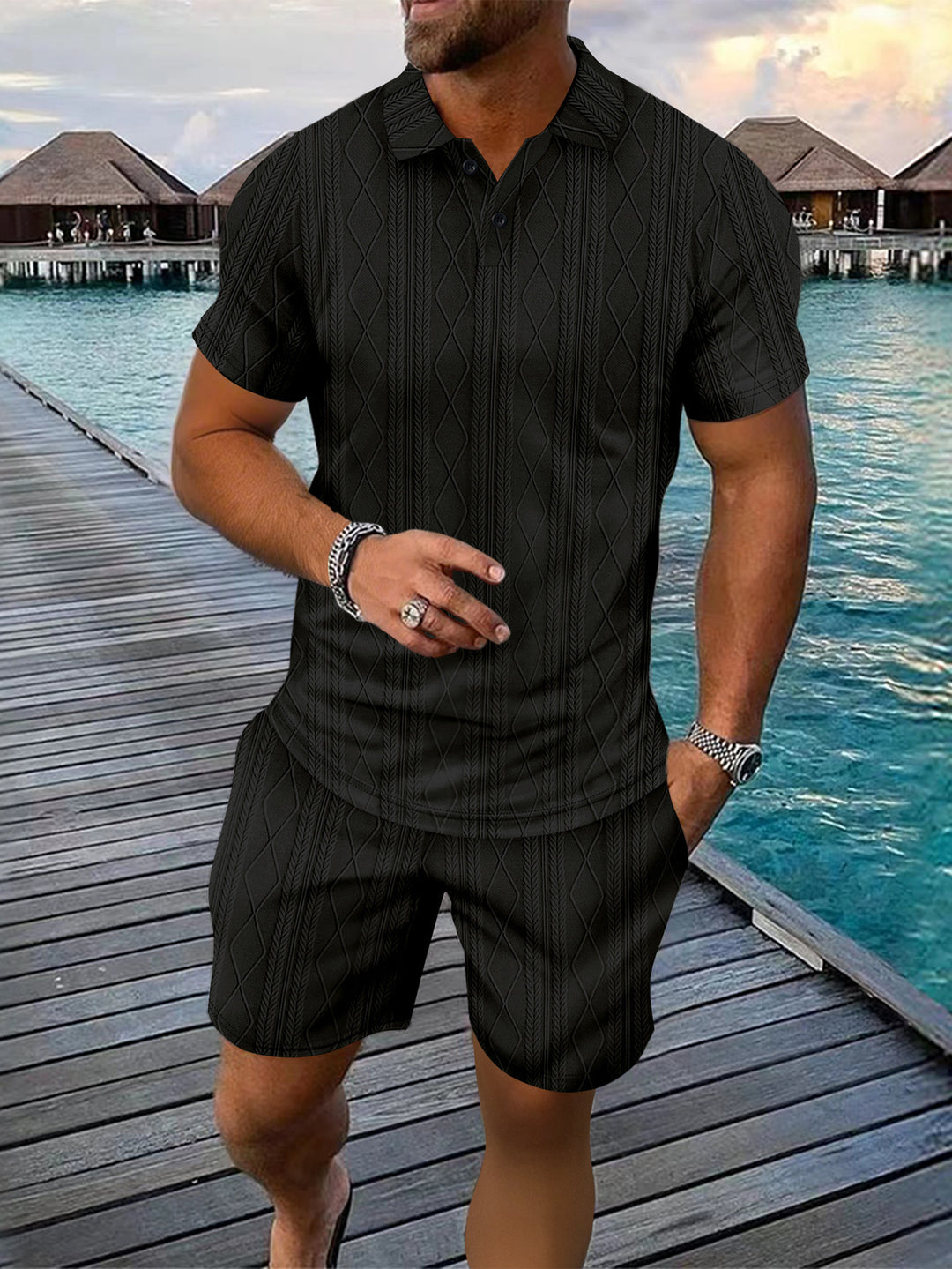 Herren Poloshirt mit strukturiertem Design und Kurzshorts Echoarchiv