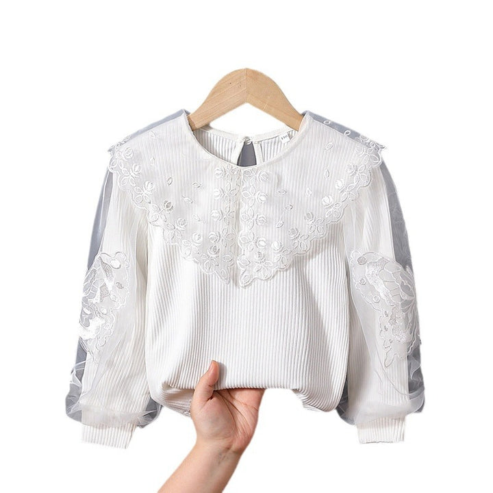 Mädchen Bluse mit transparenten Puffärmeln und floralem Spitzenbesatz Echo Archiv