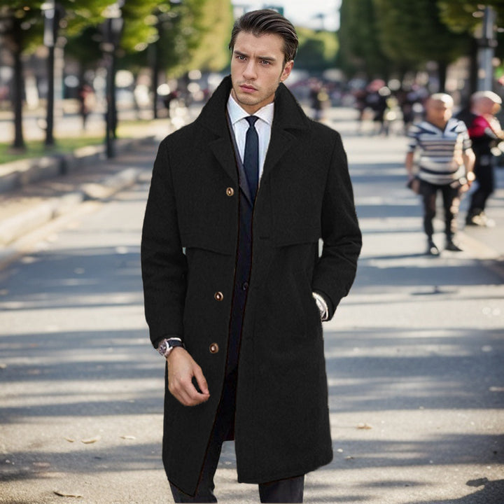 Herren eleganter Wollmantel mit doppelter Knopfleiste und modernem Design Echoarchiv