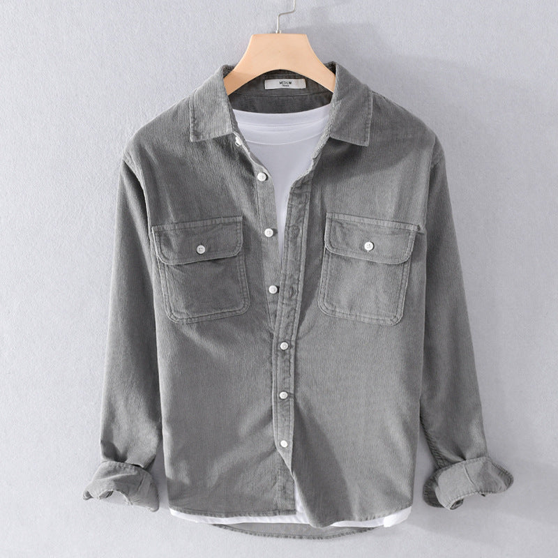 Herren Feincord-Hemdjacke im Worker‑Stil mit doppelten Brustpatten und entspanntem Schnitt Echoarchiv