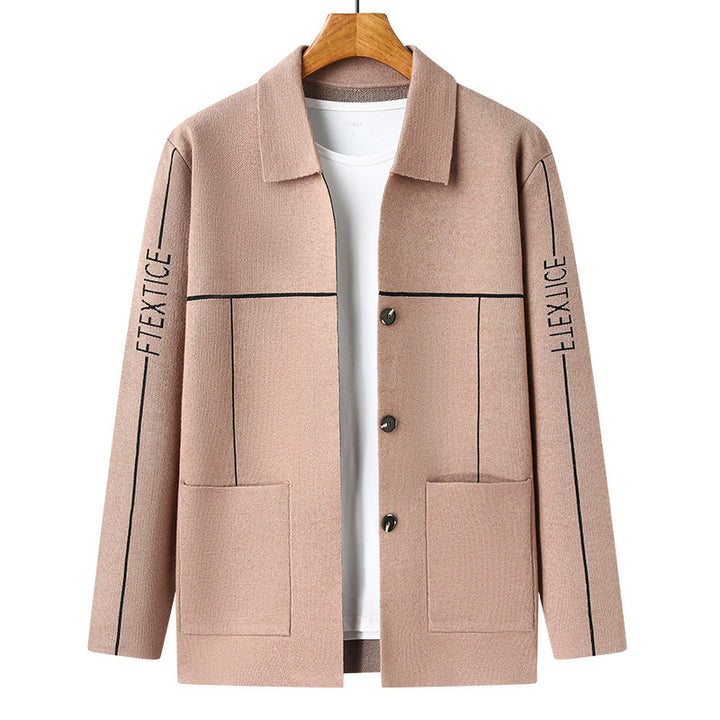 Herren modische Strickjacke mit hohem Kragen und eleganten Knöpfen Echoarchiv