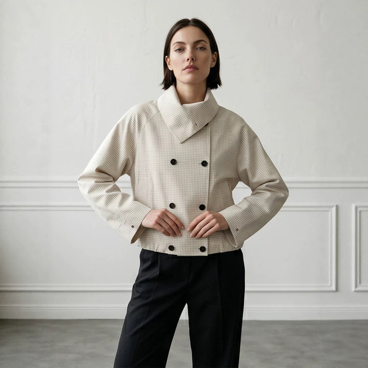 Damen Kurze Doppelreiher-Blousonjacke mit Wickelkragen und Raglanärmeln Echoarchiv