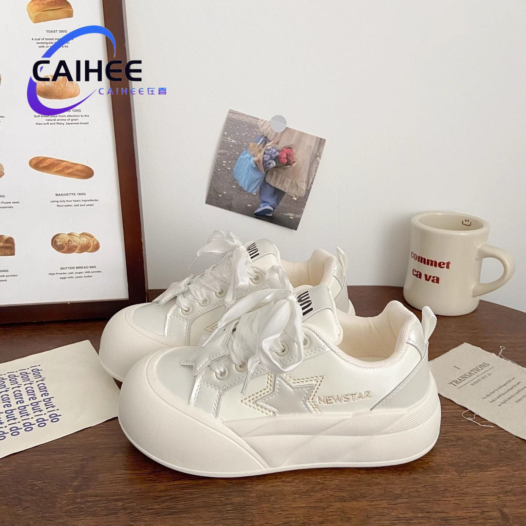 Damen Sportliche Sneakers mit modischem Design und dicker Laufsohle Echo Archiv