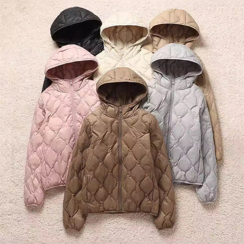 Damen Kapuzen-Steppjacke mit tropfenförmiger Steppung und ultraleichter Thermofüllung Echoarchiv
