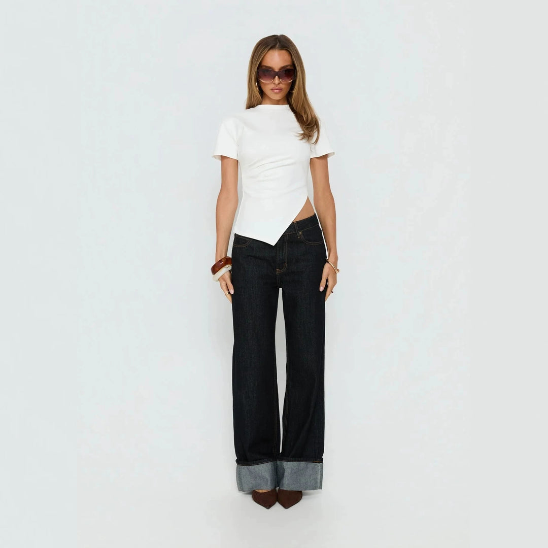 Damen modernes Kurzarm-Top mit asymmetrischem Schnitt und figurbetontem Design Echo Archiv