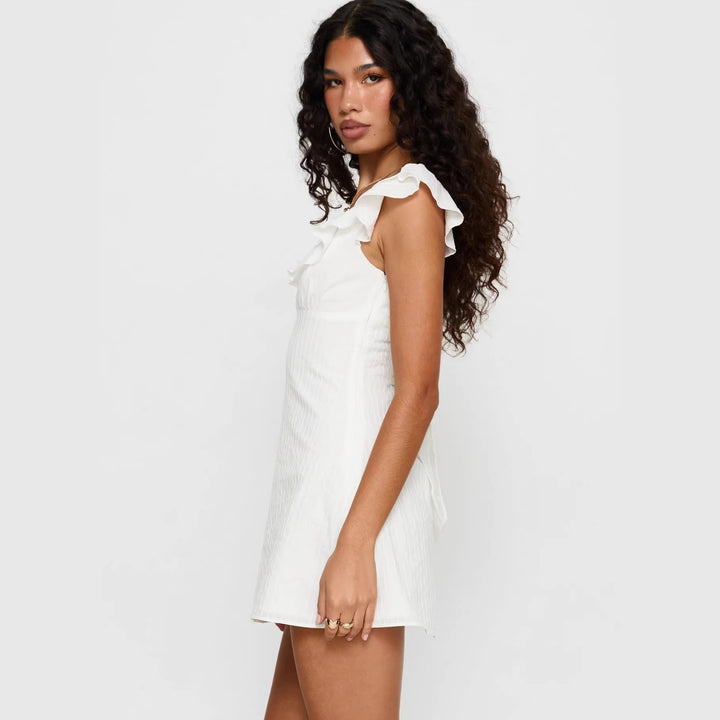 Damen Mini-Kleid mit Rüschenausschnitt und figurbetontem Schnitt Echo Archiv