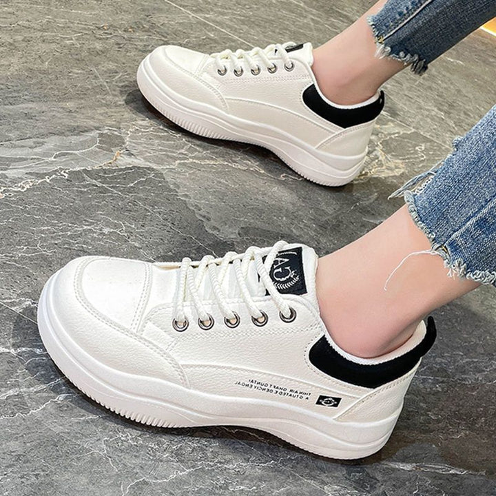 Damen Lässige Sneakers mit atmungsaktiver Oberflächenstruktur und dämpfender Sohle Echo Archiv
