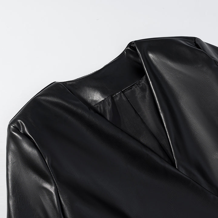 Damen Figurnaher Blazerjacke in Lederoptik mit Single‑Button und konturierenden Abnähern Echo Archiv