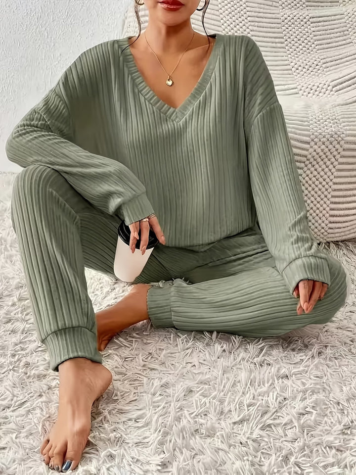Damen Komfortables Rippstrick-Loungewear-Set mit V-Ausschnitt und Joggerhose Echo Archiv