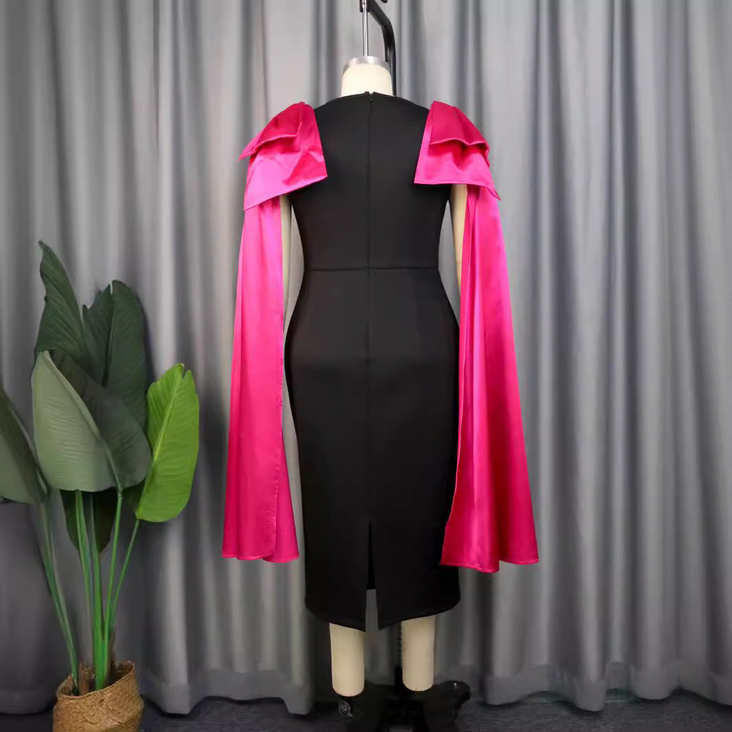 Damen Elegantes Wickelkleid mit dramatischem Cape-Ausschnitt Echo Archiv